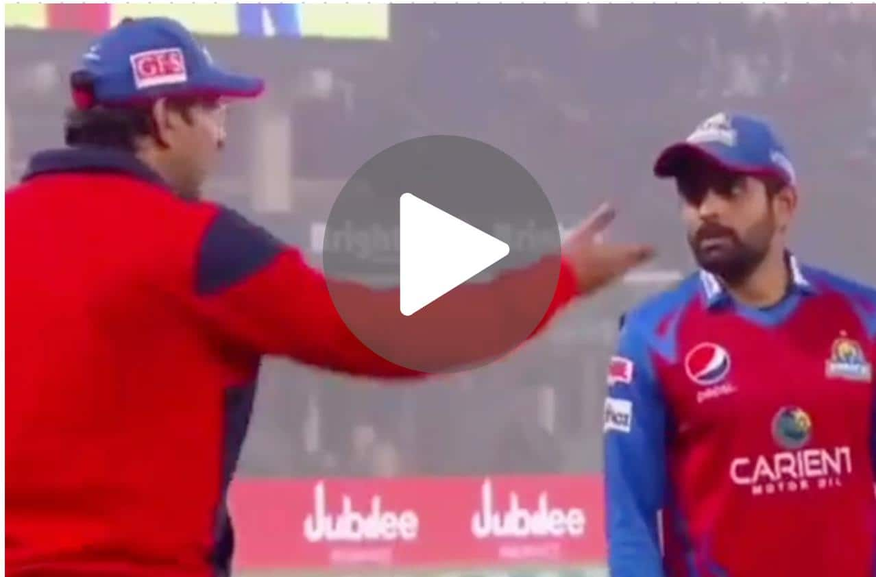 Stubborn Babar Azam Faced Wasim Akram's Wrath In Pakistan Super League  - Watch